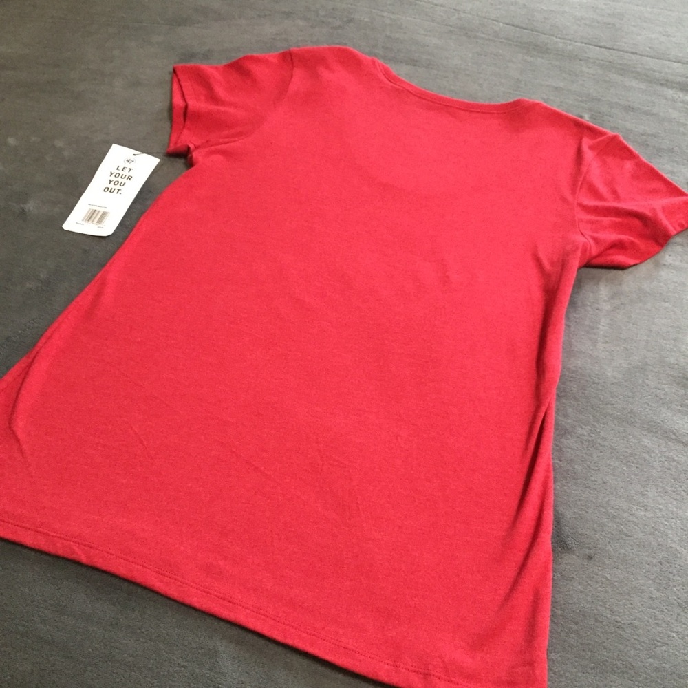 Texas Rangers Swoop Neck Tee Red NWT Med - Picture 6 of 9